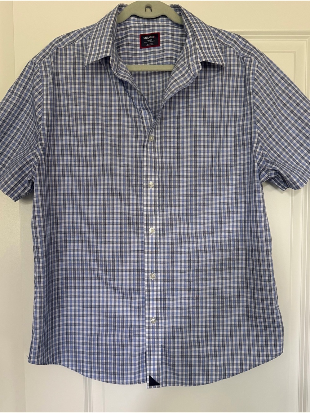 UNTUCKit Men’s Blue and White Plaid Short-Sleeve Button-Down Shirt